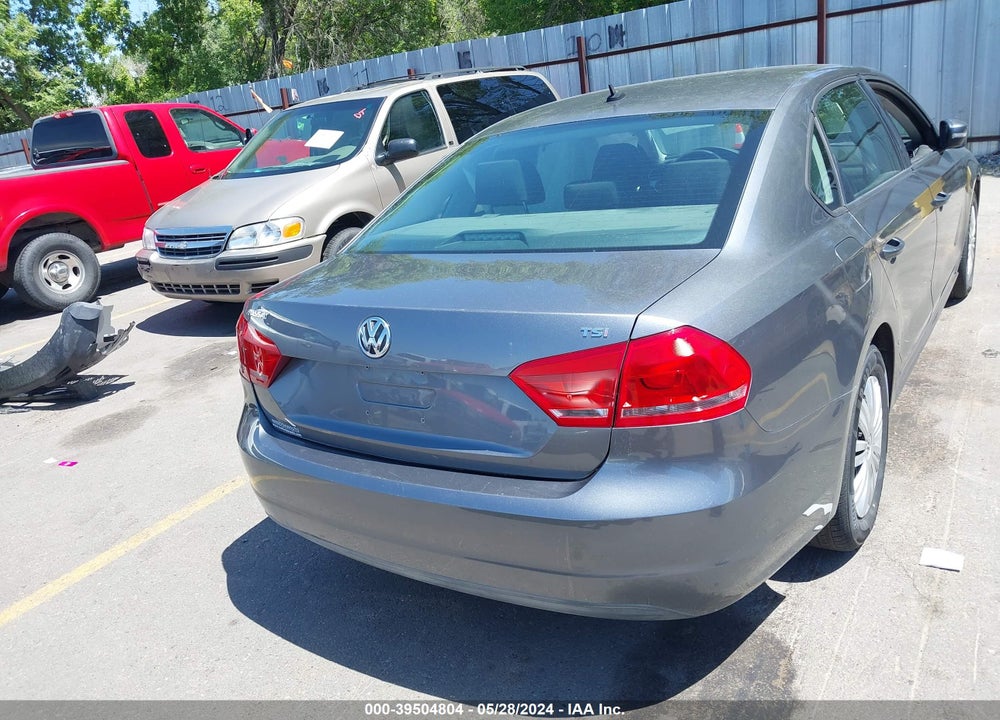 2015 VOLKSWAGEN PASSAT 1.8T S VIN: 1VWAT7A37FC062044