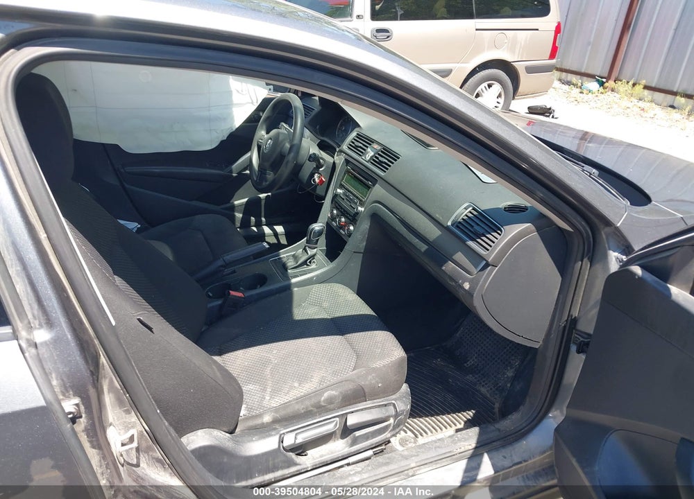 2015 VOLKSWAGEN PASSAT 1.8T S VIN: 1VWAT7A37FC062044