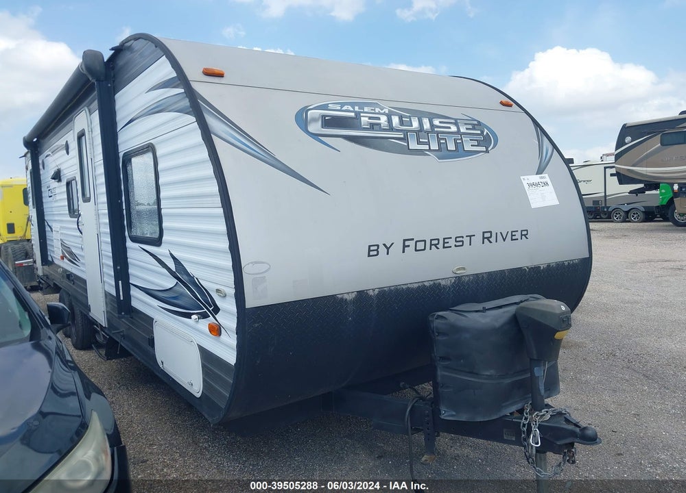 2015 SALEM BY FOREST RIVE CRUISE LITE 262BHXL VIN: 4X4TSMB21G7408323