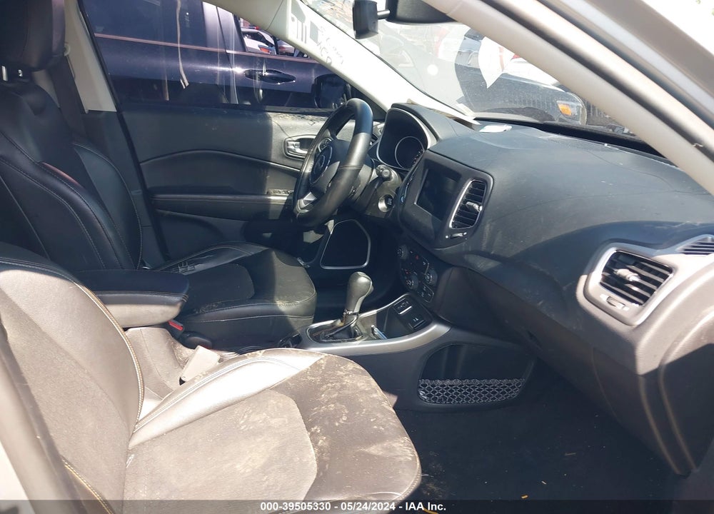 2019 JEEP COMPASS LATITUDE FWD VIN: 3C4NJCBB6KT636673