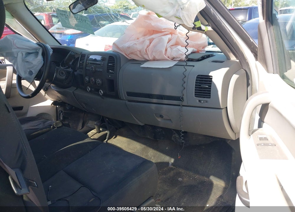 2011 GMC SIERRA 1500 WORK TRUCK VIN: 1GTN2TE07BZ229090
