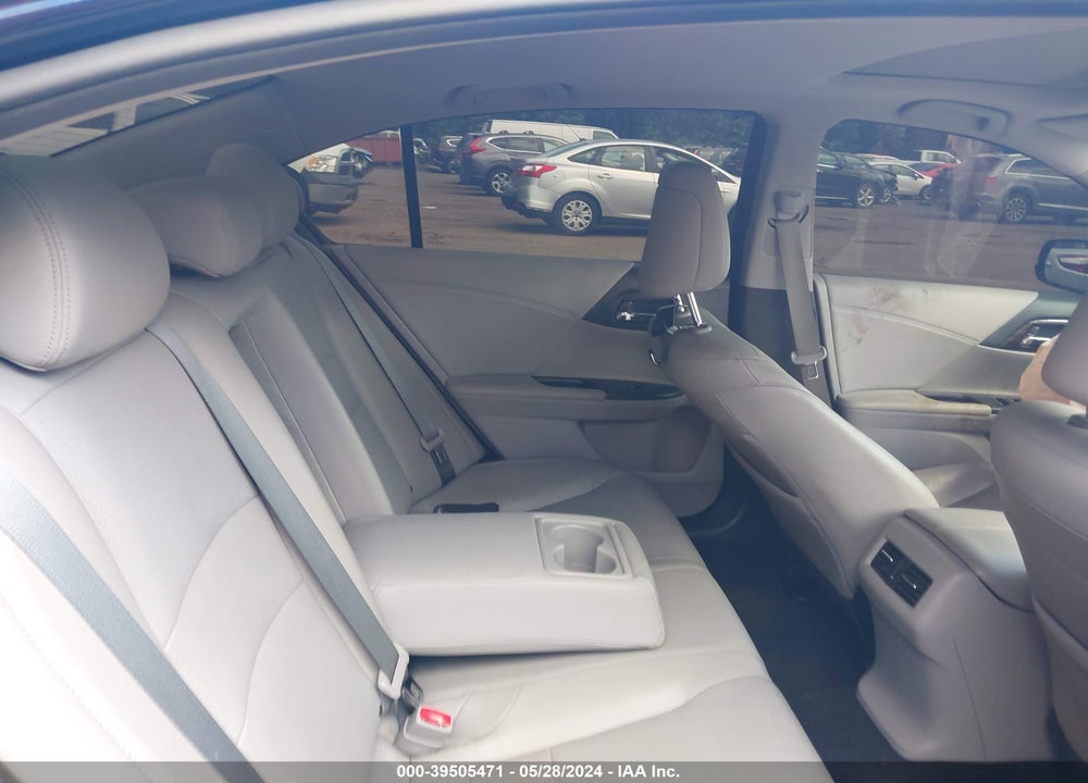 2017 HONDA ACCORD EX-L VIN: 1HGCR2F86HA169538