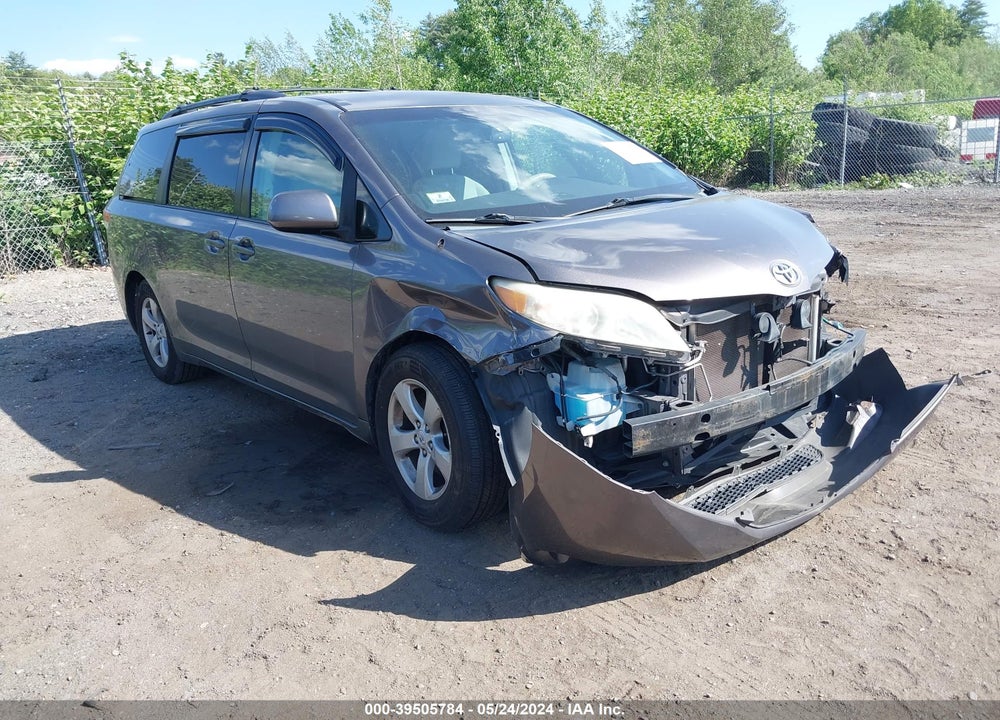2011 TOYOTA SIENNA LE V6 VIN: 5TDKK3DC2BS015141