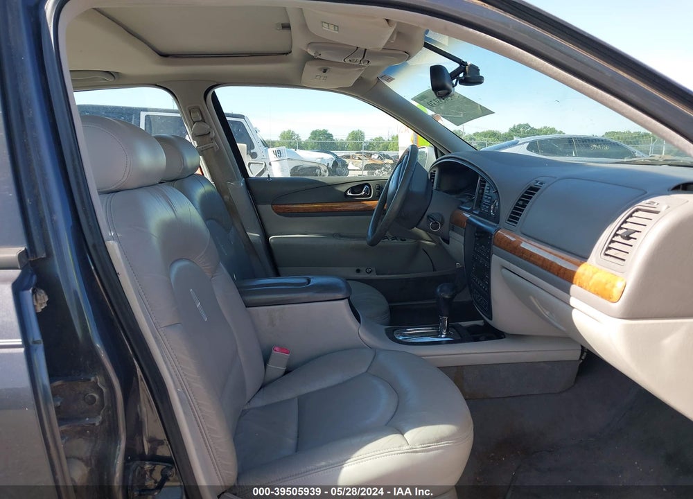 1998 LINCOLN CONTINENTAL VIN: 1LNFM97V0WY707870