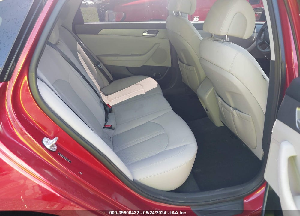 2015 HYUNDAI SONATA SE VIN: 5NPE24AF2FH007277