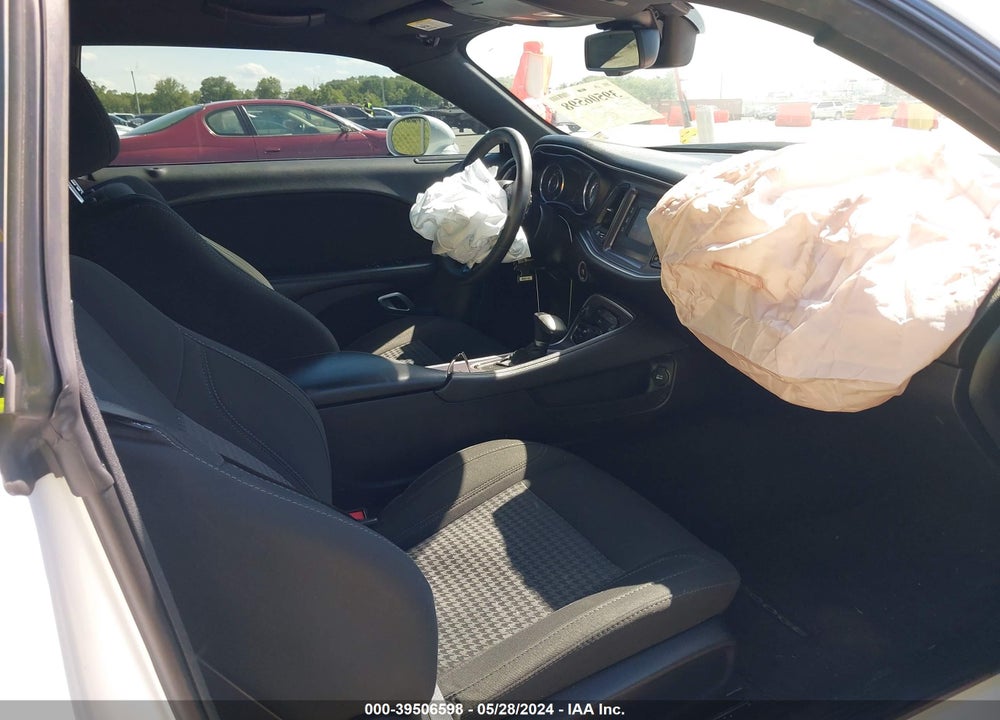 2016 DODGE CHALLENGER R/T VIN: 2C3CDZBT2GH193663