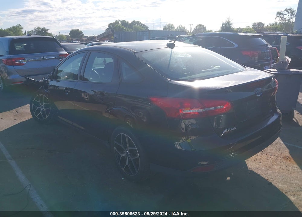 2017 FORD FOCUS SEL VIN: 1FADP3H24HL218205