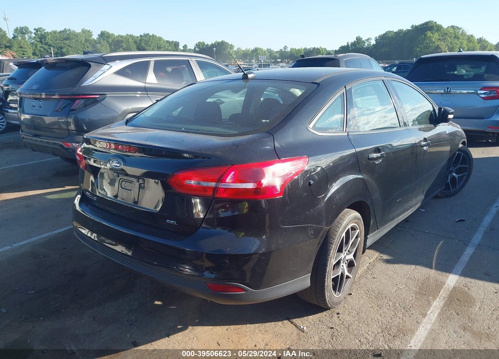 2017 FORD FOCUS SEL VIN: 1FADP3H24HL218205