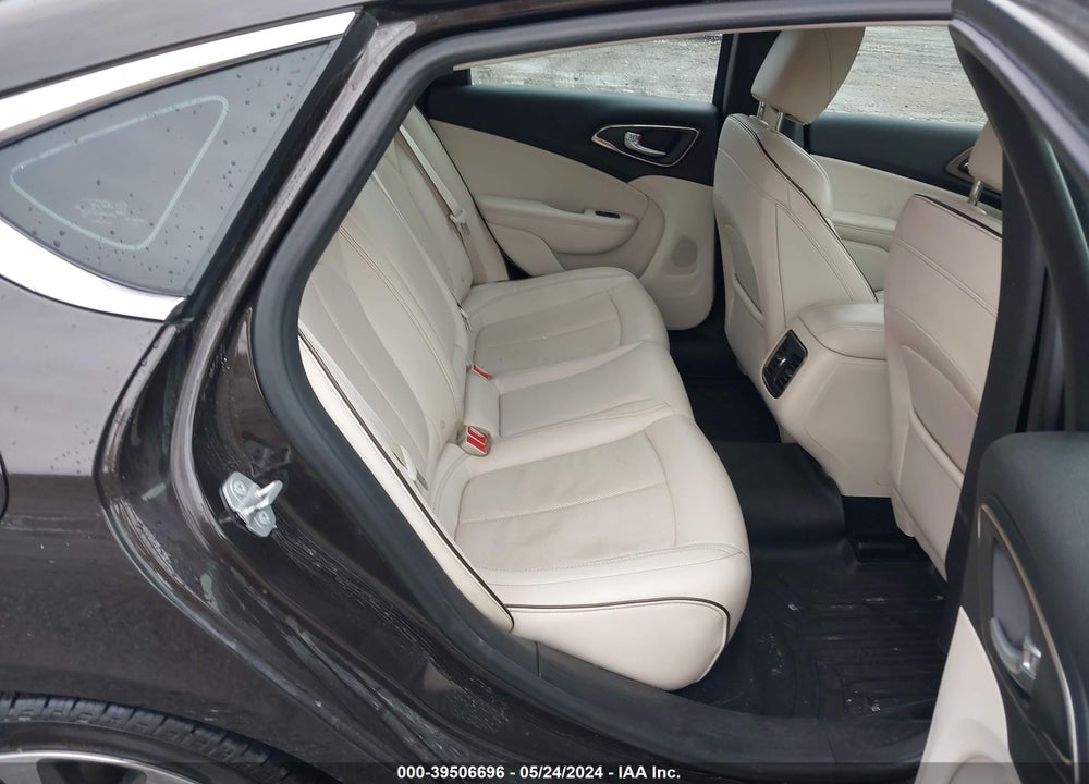 2015 CHRYSLER 200 C VIN: 1C3CCCEG4FN553696