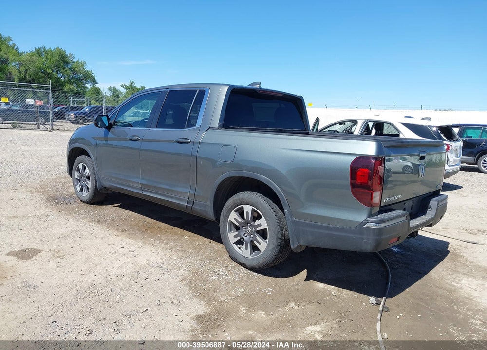 2017 HONDA RIDGELINE RTL-T VIN: 5FPYK3F65HB020419