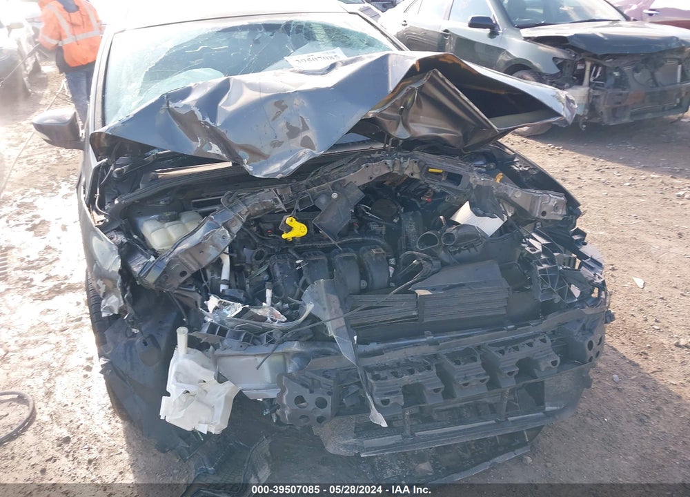 2015 FORD FOCUS SE VIN: 1FADP3K27FL209696