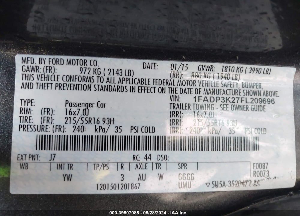 2015 FORD FOCUS SE VIN: 1FADP3K27FL209696