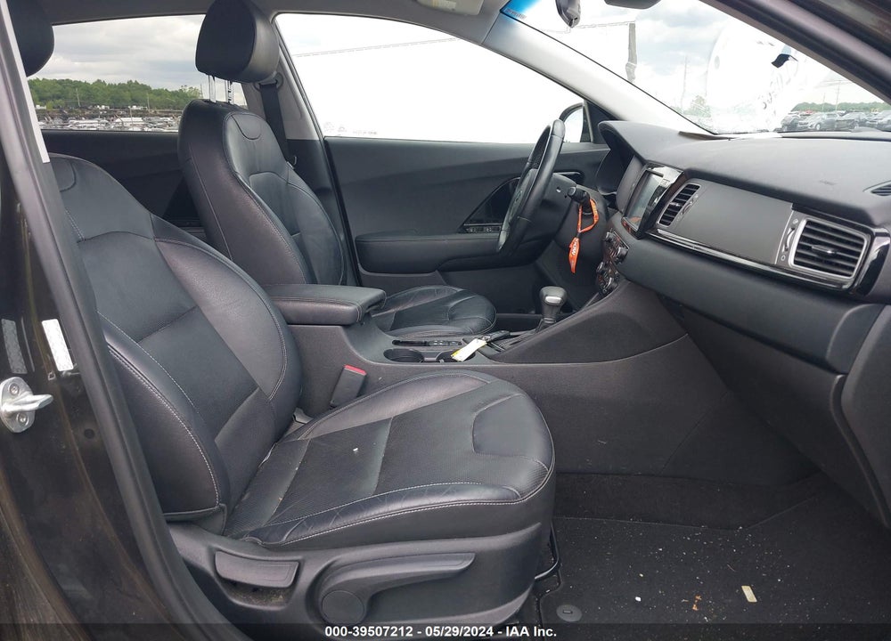 2017 KIA NIRO TOURING VIN: KNDCE3LC9H5050514