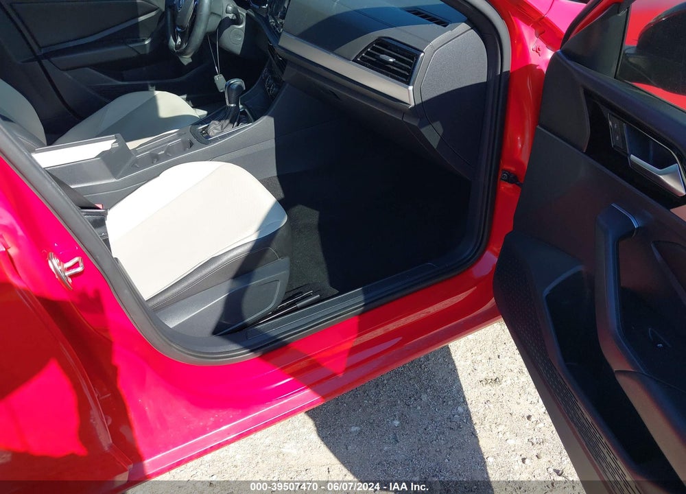 2019 VOLKSWAGEN JETTA VIN: 3VWC57BU1KM072006