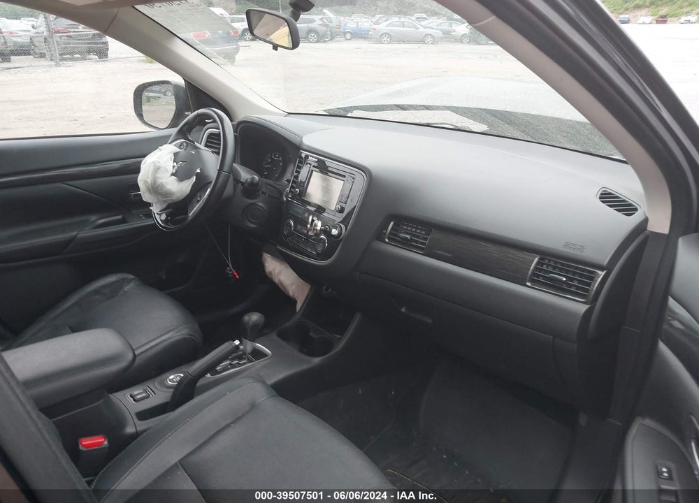 2016 MITSUBISHI OUTLANDER ES/SE/SEL VIN: JA4AZ3A31GZ017524