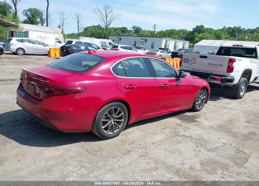2018 ALFA ROMEO GIULIA RWD VIN: ZARFAEBN8J7566290