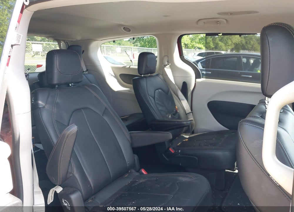 2017 CHRYSLER PACIFICA TOURING L VIN: 2C4RC1BG3HR709182