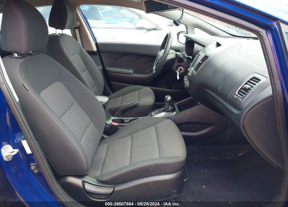 2018 KIA FORTE LX VIN: 3KPFL4A71JE247458