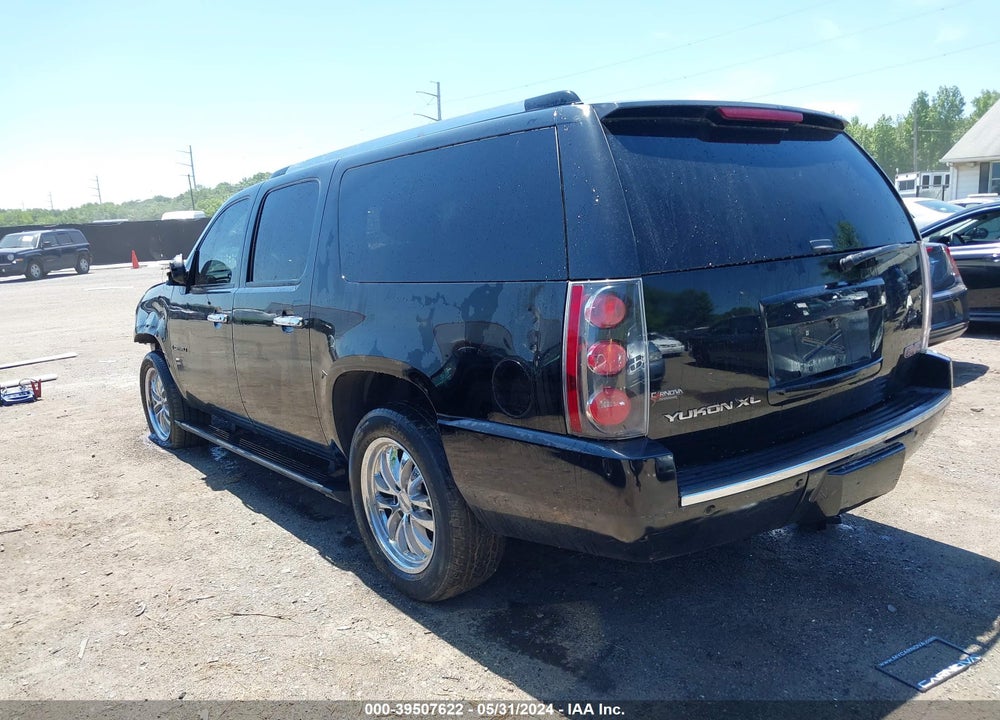 2007 GMC YUKON XL 1500 DENALI VIN: 1GKFK66827J374204