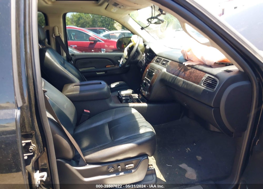 2007 GMC YUKON XL 1500 DENALI VIN: 1GKFK66827J374204