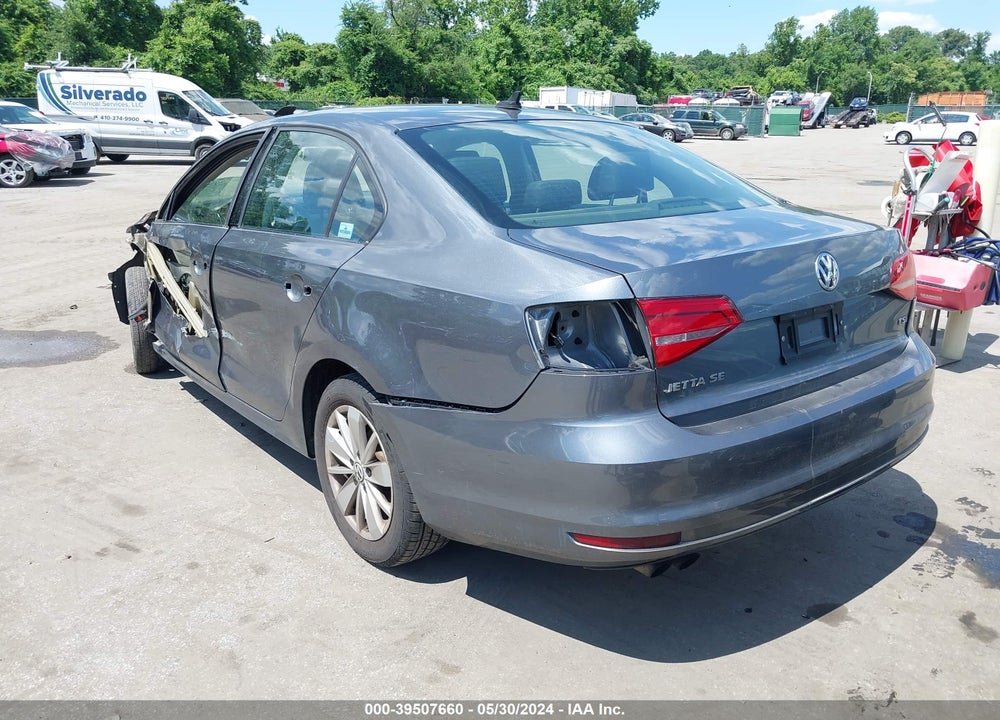 2015 VOLKSWAGEN JETTA 1.8T SE VIN: 3VWD17AJXFM300341