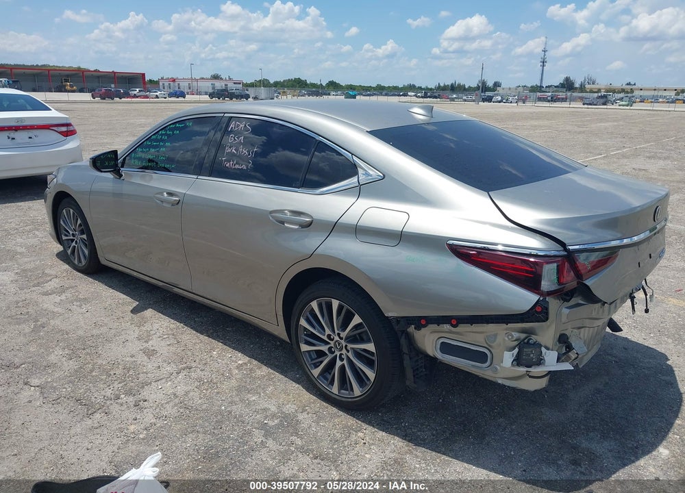 2021 LEXUS ES 250 VIN: 58AD11D17MU006016