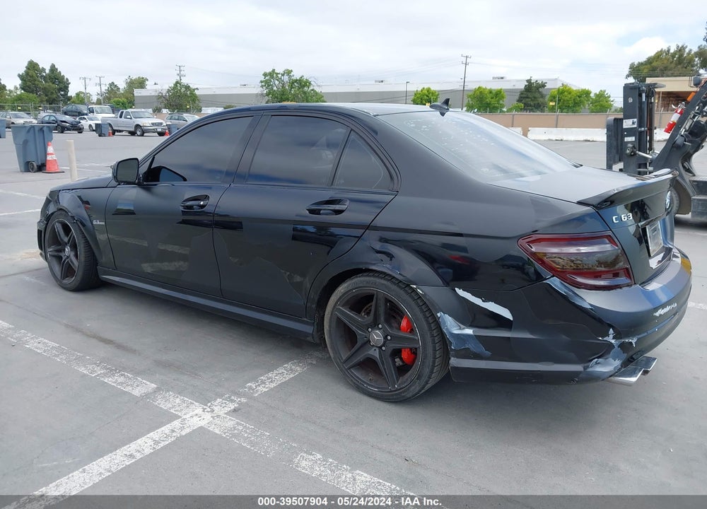 2008 MERCEDES-BENZ C 63 AMG VIN: WDDGF77X08F166218