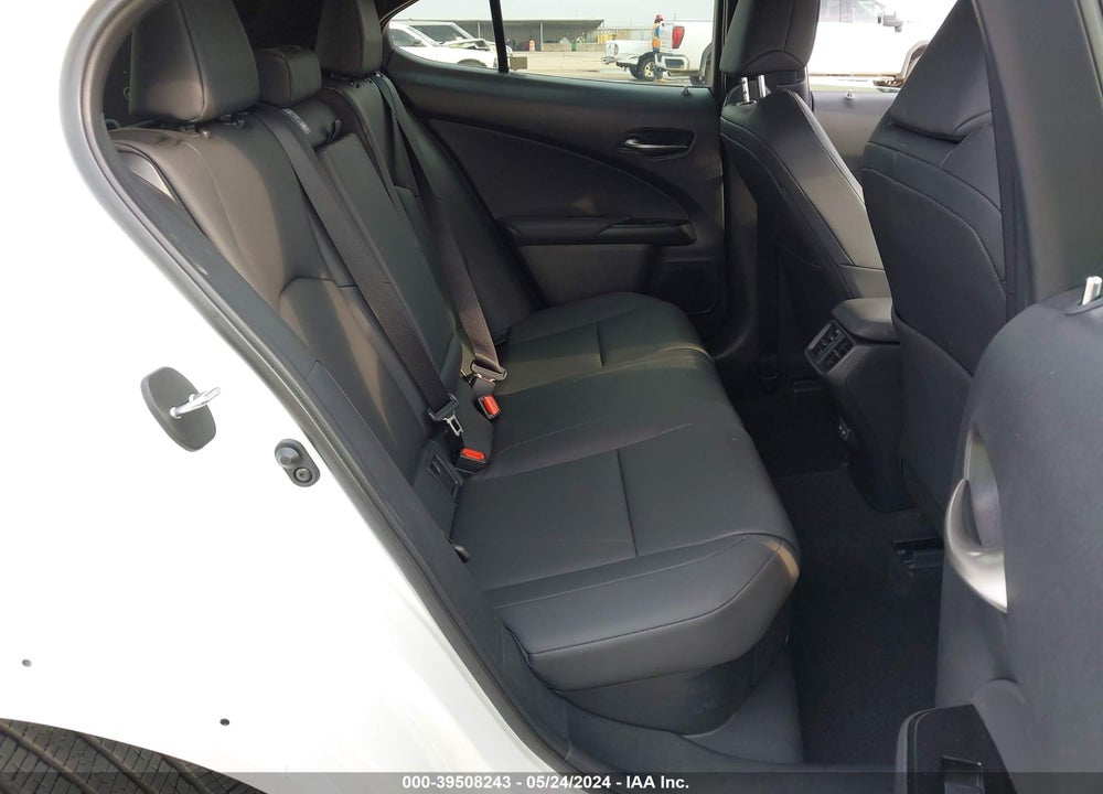 2024 LEXUS UX 250H VIN: JTHP6JBHXR2184143