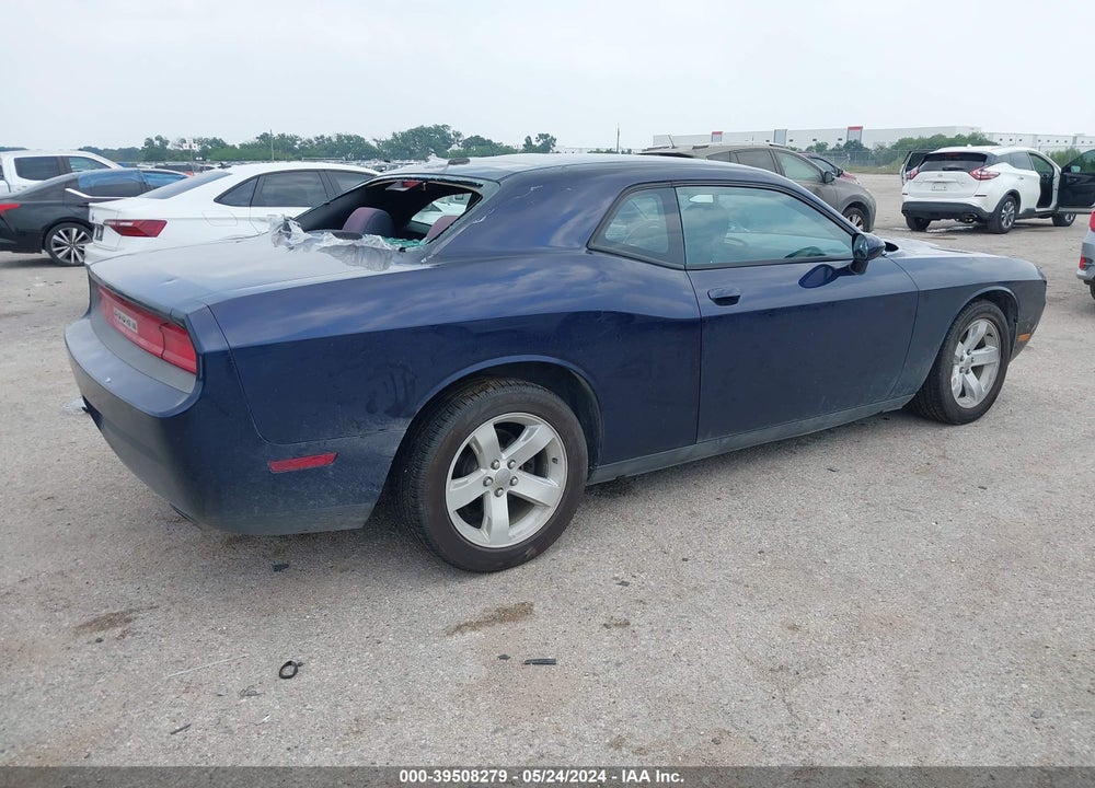 2014 DODGE CHALLENGER SXT VIN: 2C3CDYAG0EH111313