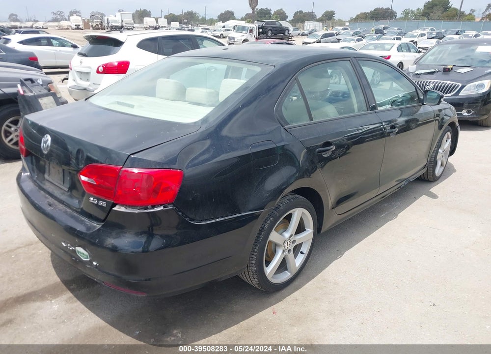 2011 VOLKSWAGEN JETTA 2.5L SE VIN: 3VWDZ7AJ2BM354512
