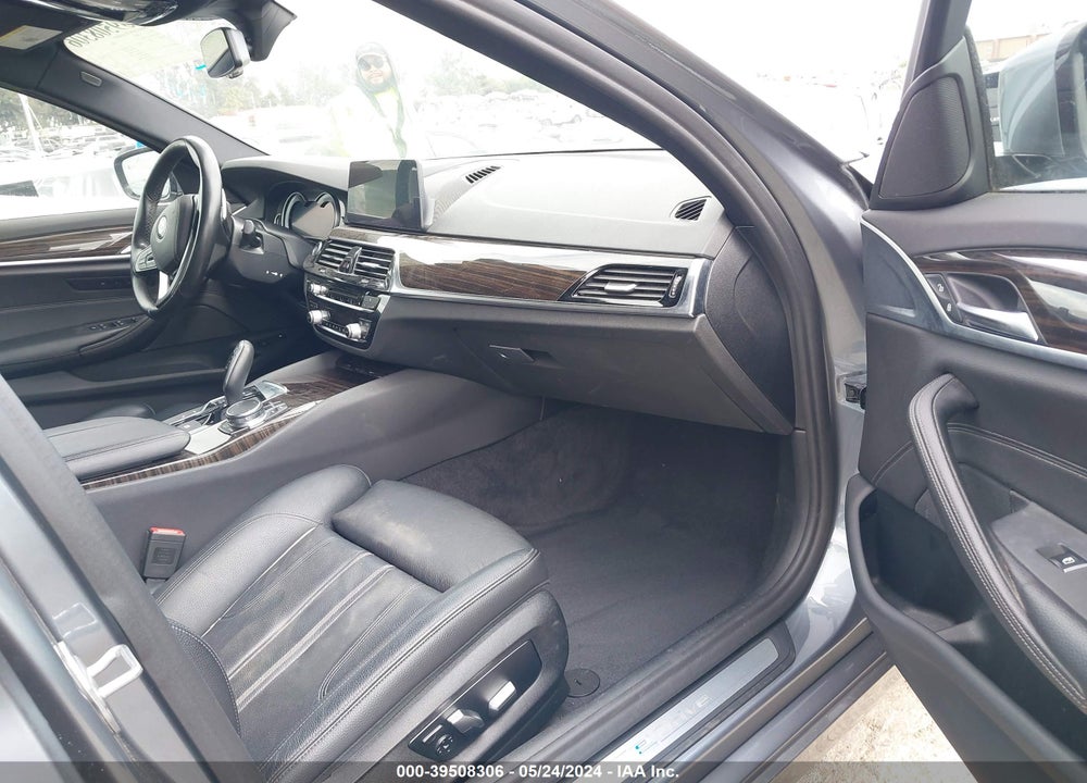 2018 BMW 530E IPERFORMANCE VIN: WBAJA9C50JB253092
