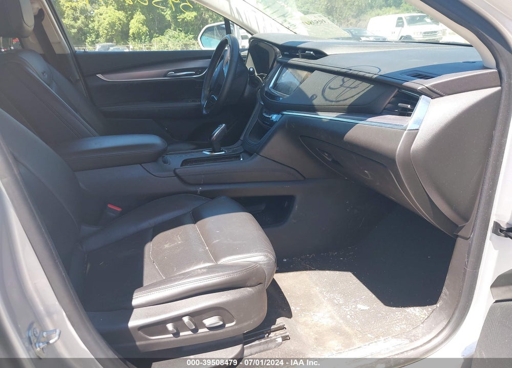2017 CADILLAC XT5 PREMIUM LUXURY VIN: 1GYKNERS0HZ296540