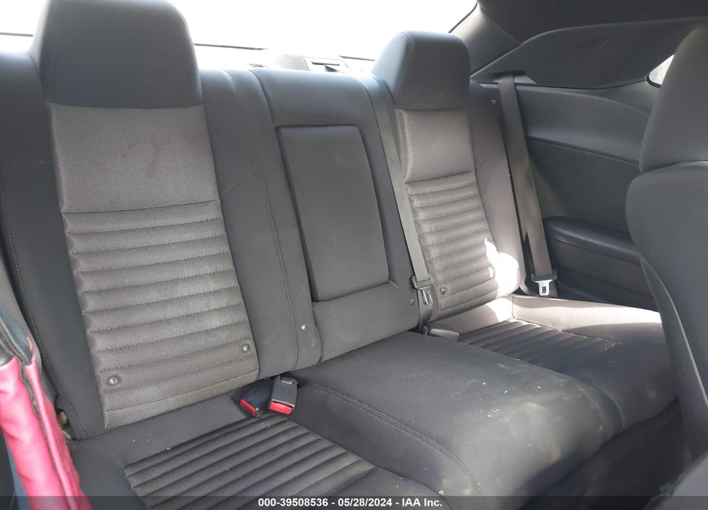 2013 DODGE CHALLENGER SXT VIN: 2C3CDYAG4DH670118