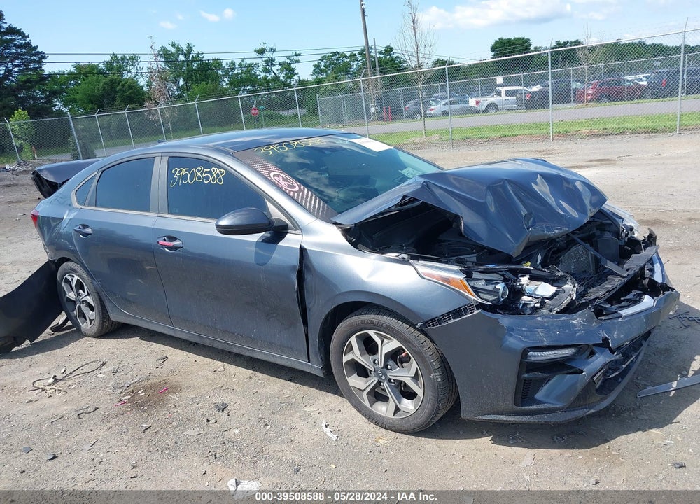 2019 KIA FORTE LXS VIN: 3KPF24AD2KE040622