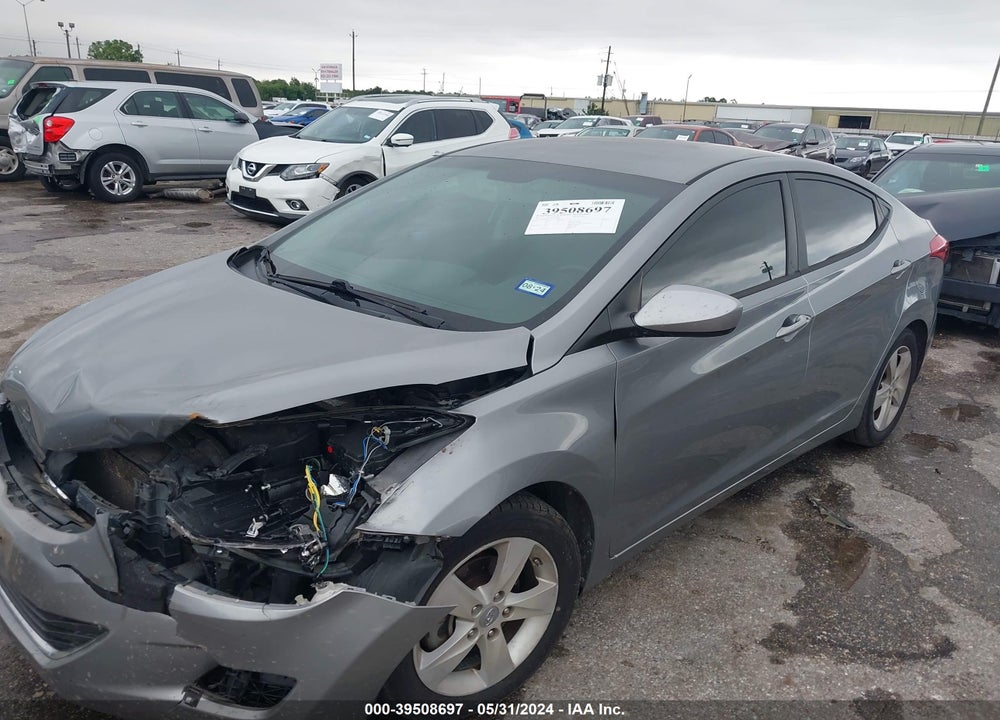 2013 HYUNDAI ELANTRA GLS VIN: KMHDH4AE5DU921880
