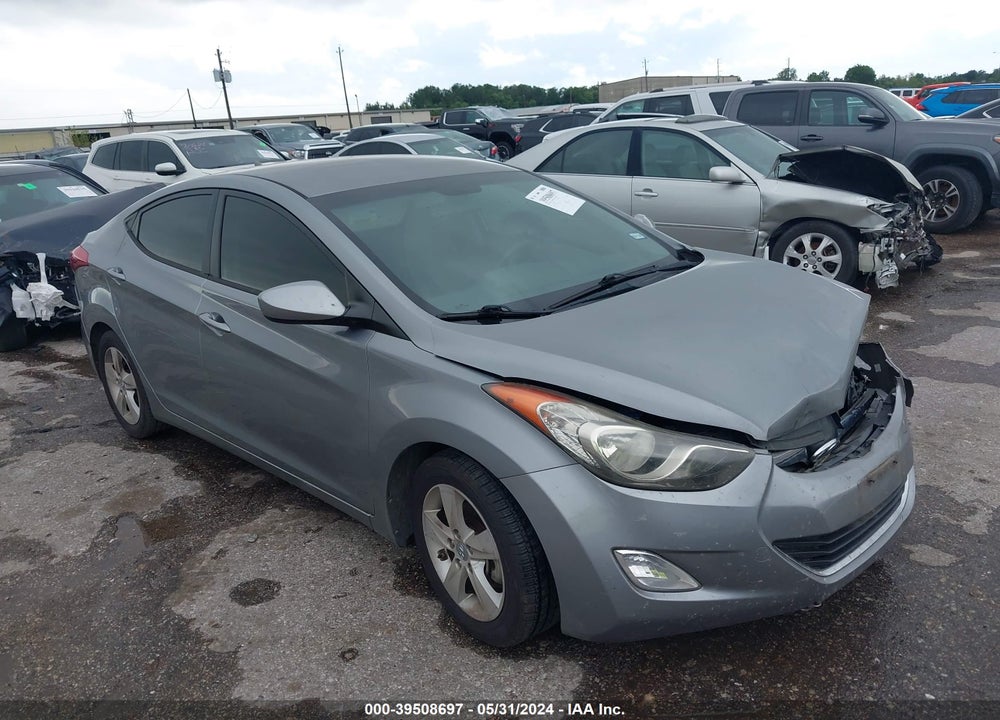 2013 HYUNDAI ELANTRA GLS VIN: KMHDH4AE5DU921880