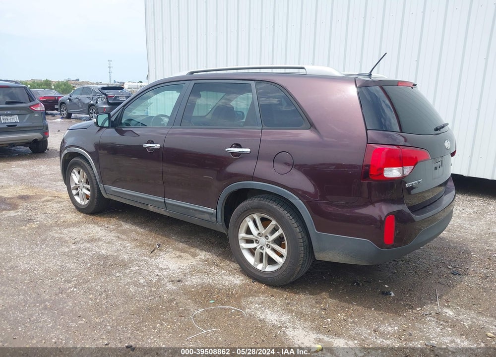 2015 KIA SORENTO LX VIN: 5XYKT4A62FG601827