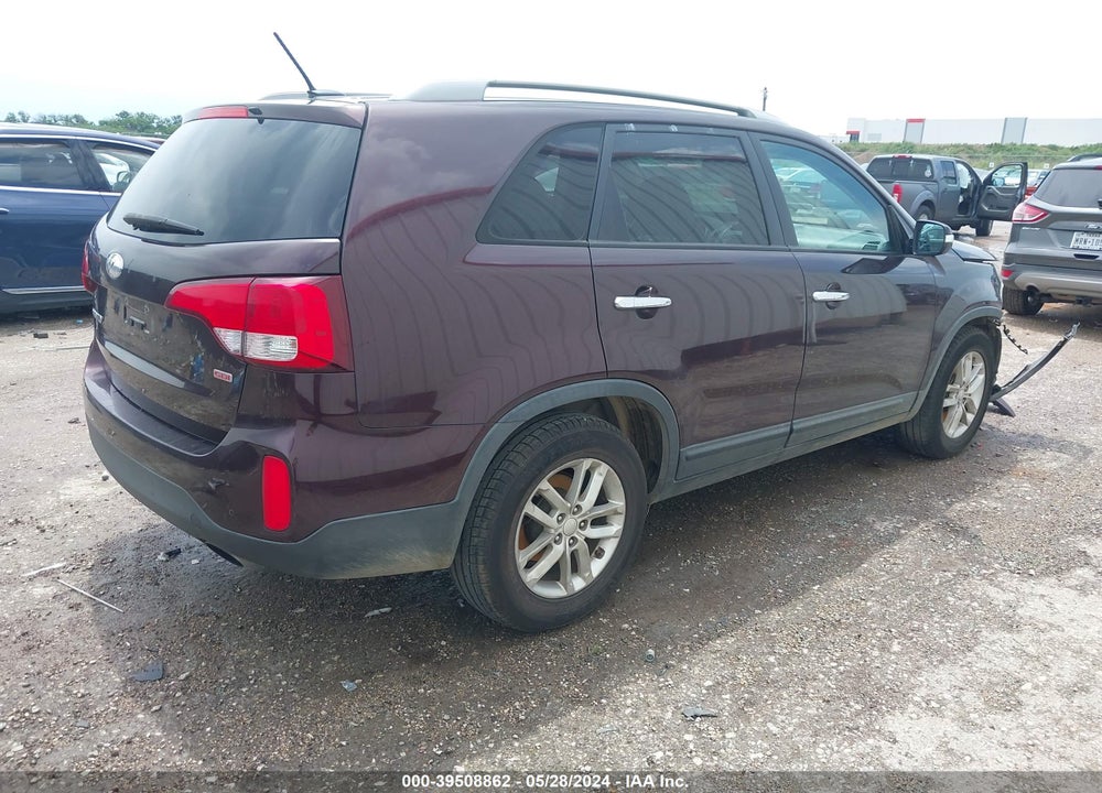 2015 KIA SORENTO LX VIN: 5XYKT4A62FG601827