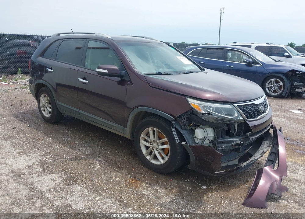 2015 KIA SORENTO LX VIN: 5XYKT4A62FG601827