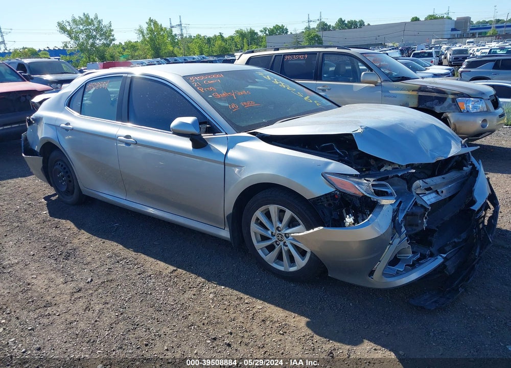 2021 TOYOTA CAMRY LE VIN: 4T1C11AKXMU408127