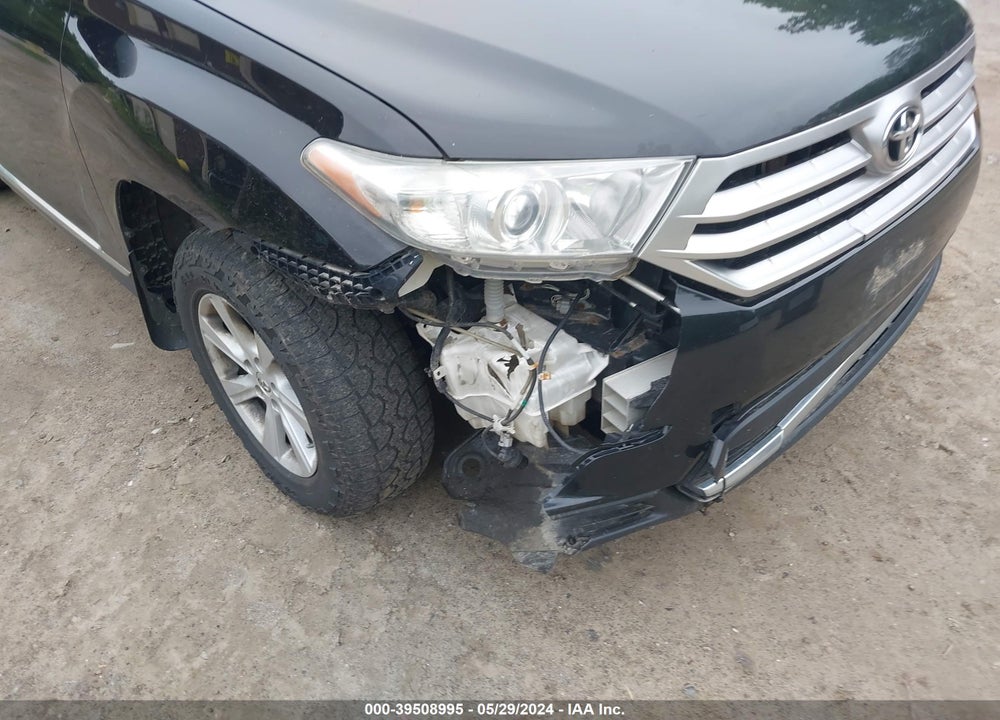 2012 TOYOTA HIGHLANDER SE V6 VIN: 5TDBK3EH0CS117842
