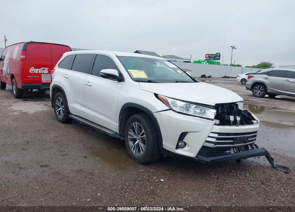 2017 TOYOTA HIGHLANDER LE PLUS VIN: 5TDZZRFH0HS226627