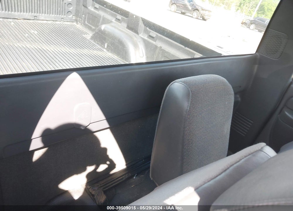 2005 GMC NEW SIERRA C1500 VIN: 1GTEC14V55Z329059