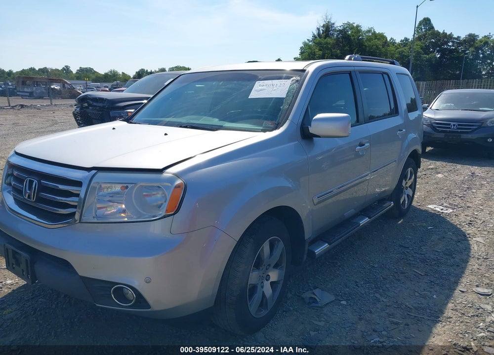 2012 HONDA PILOT TOURING VIN: 5FNYF4H91CB022431