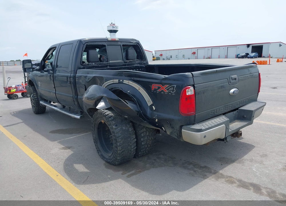 2011 FORD F-350 LARIAT VIN: 1FT8W3DT2BEC46187