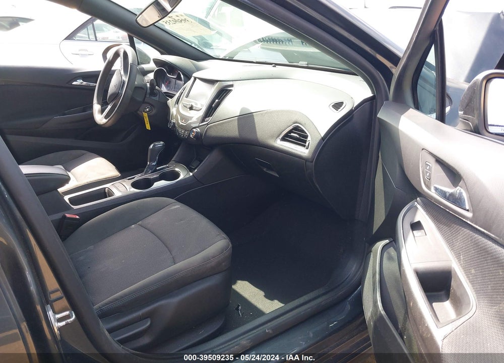 2017 CHEVROLET CRUZE LT AUTO VIN: 3G1BE6SM7HS590014