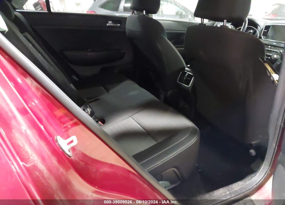 2020 KIA SPORTAGE LX VIN: KNDPMCAC8L7662451