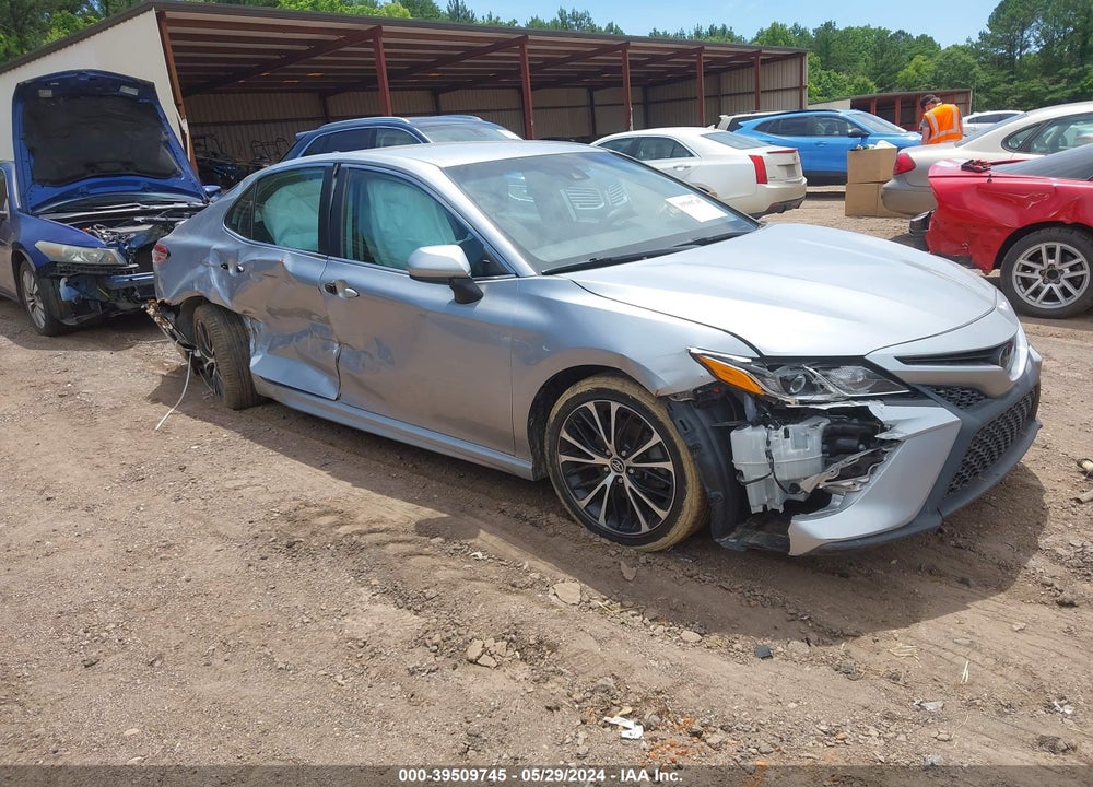 2020 TOYOTA CAMRY SE VIN: 4T1G11AK1LU889997