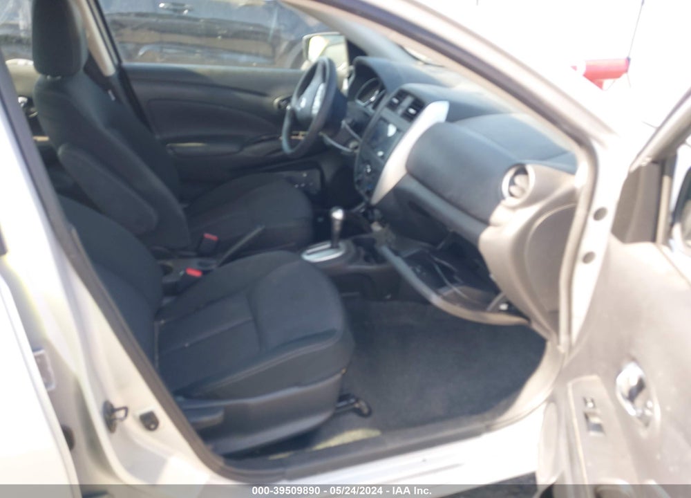 2019 NISSAN VERSA 1.6 SV VIN: 3N1CN7AP7KL838764