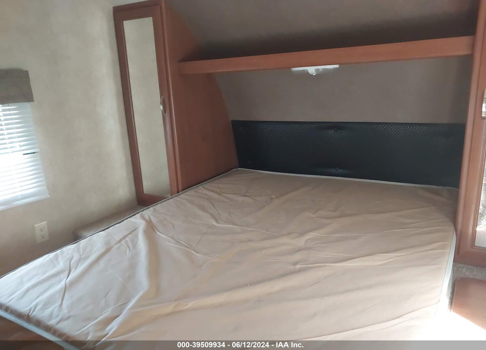 2015 FOREST RIVER SALEM TRAVEL TRAILER VIN: 4X4TSMF23FA313113